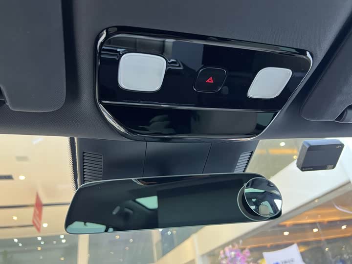 Фото 7 - LiXiang L7