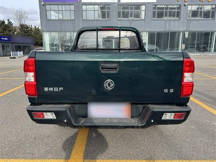 Фото 11 - Dongfeng Rich