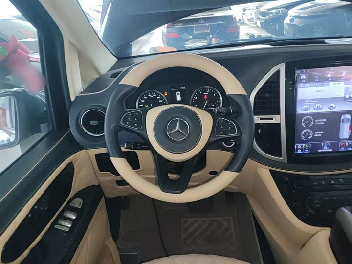 Фото 11 - Mercedes-Benz Vito