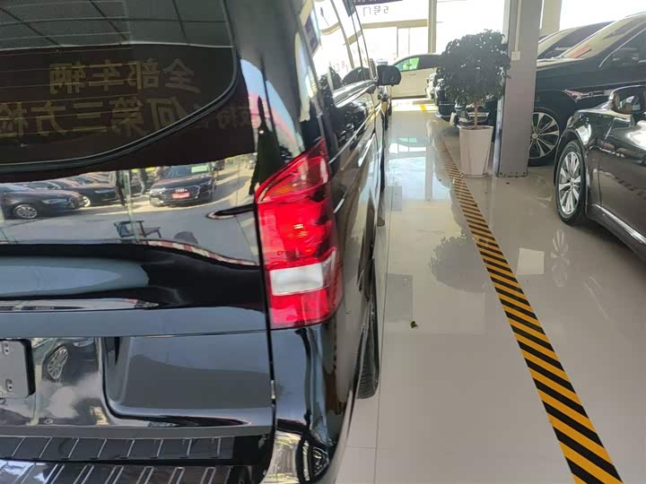 Фото 8 - Mercedes-Benz Vito