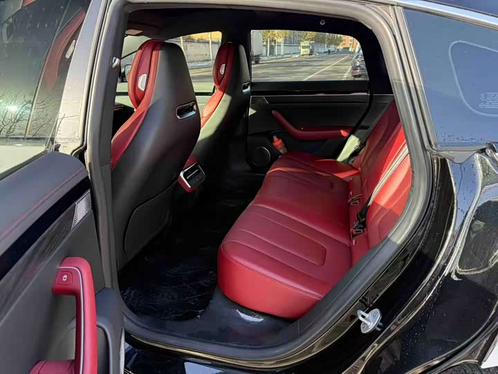 Фото 6 - Luxeed S7