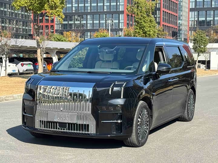 Фото 1 - Zeekr 009