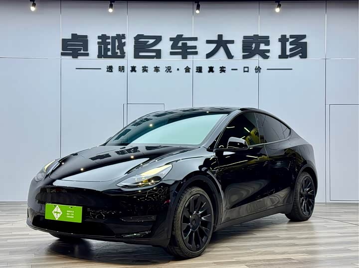 Фото 1 - Tesla Model Y