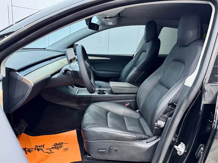 Фото 9 - Tesla Model Y