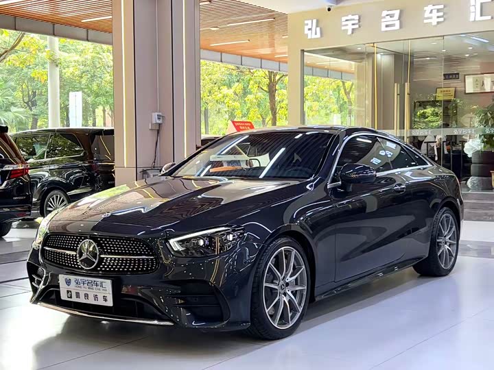 Фото 1 - Mercedes-Benz E-Class