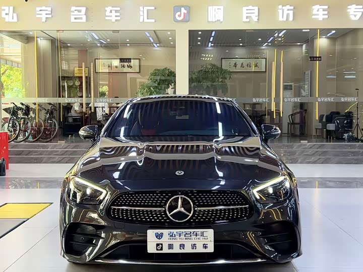 Фото 2 - Mercedes-Benz E-Class