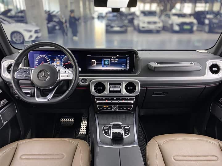 Фото 14 - Mercedes-Benz G-Class