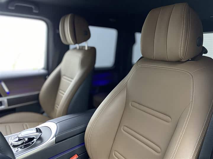 Фото 26 - Mercedes-Benz G-Class