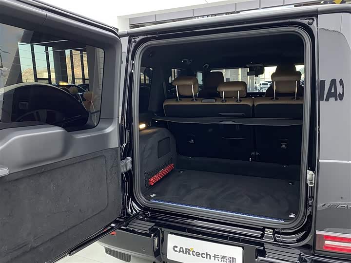 Фото 28 - Mercedes-Benz G-Class