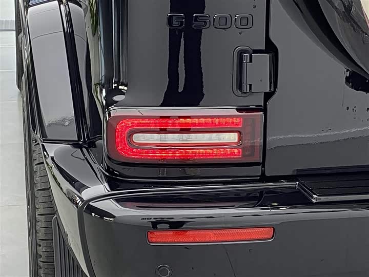 Фото 33 - Mercedes-Benz G-Class