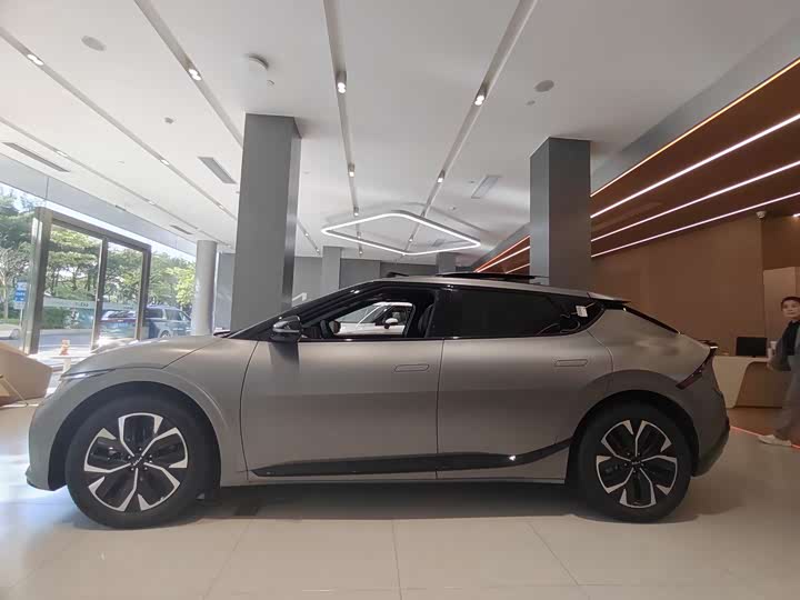 Фото 3 - Kia EV6