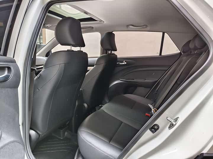 Фото 12 - Kia KX1