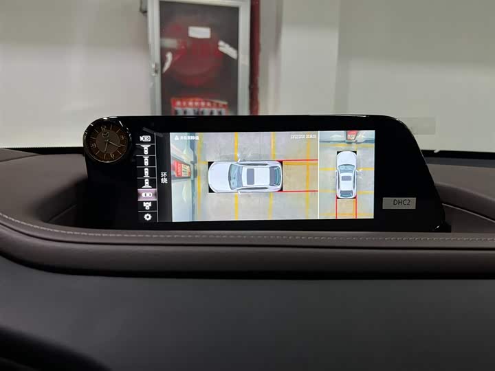 Фото 18 - Mazda CX-30