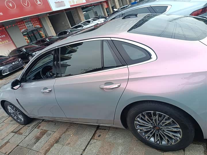 Фото 5 - Hongqi H5