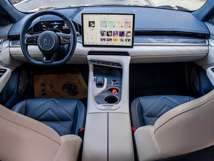 Фото 17 - Zeekr 001