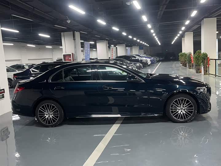 Фото 4 - Mercedes-Benz C-Class