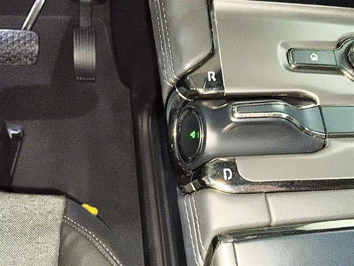 Фото 14 - Nio EC6