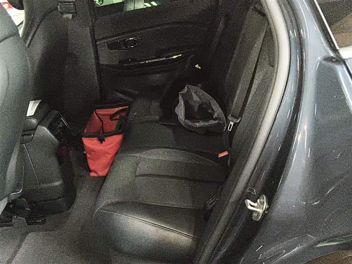 Фото 17 - Nio EC6