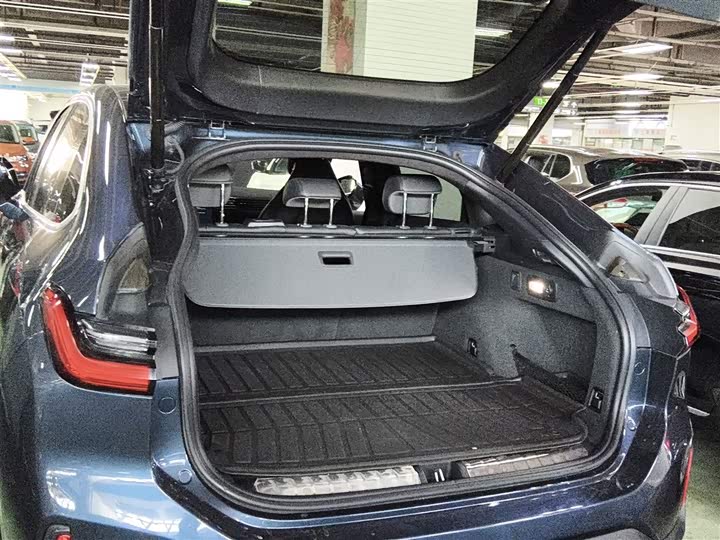 Фото 19 - Nio EC6