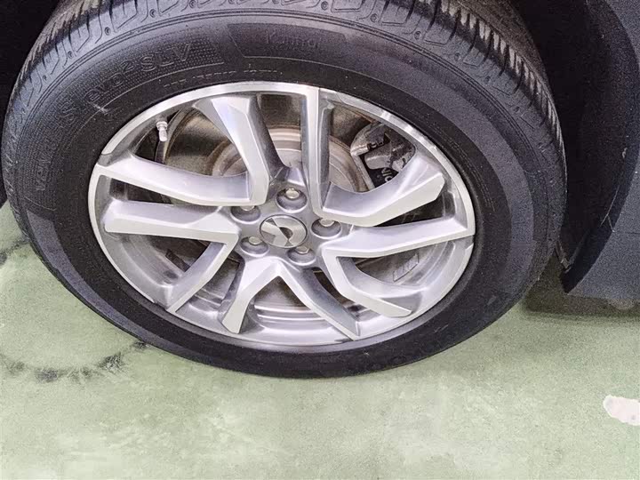 Фото 26 - Nio EC6