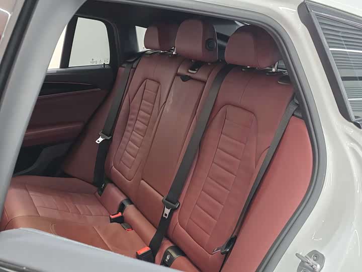 Фото 10 - BMW X4