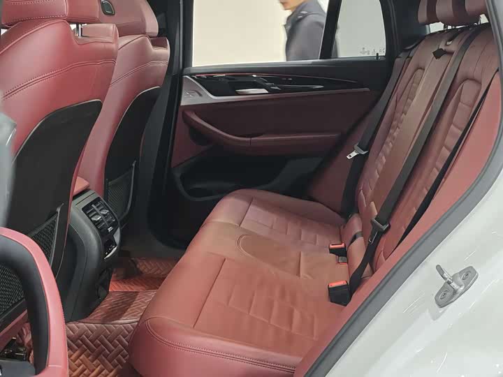 Фото 18 - BMW X4