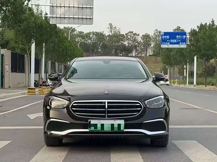 Фото 2 - Mercedes-Benz E-Class Hybrid