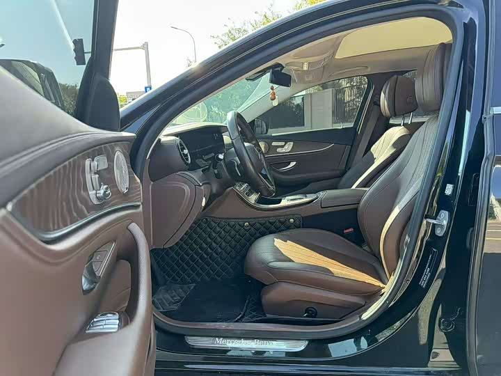 Фото 6 - Mercedes-Benz E-Class Hybrid