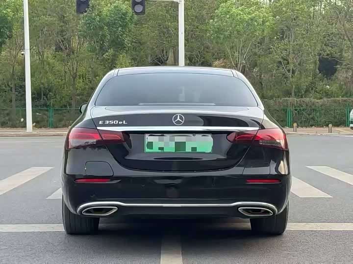 Фото 8 - Mercedes-Benz E-Class Hybrid