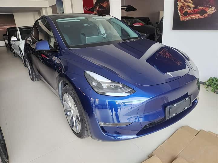 Фото 4 - Tesla Model Y