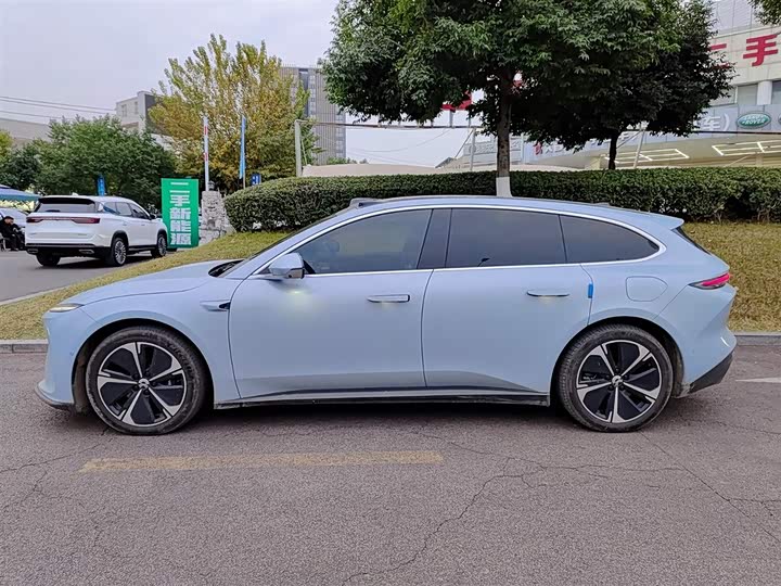 Фото 3 - Nio ET5