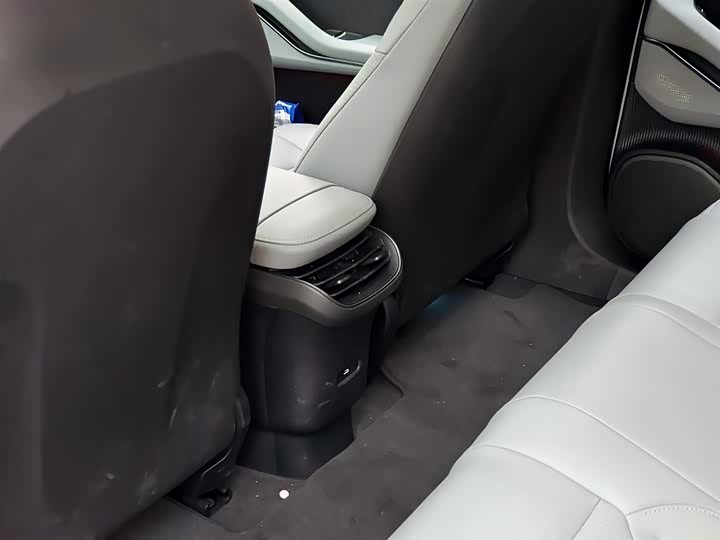 Фото 9 - Nio ET5