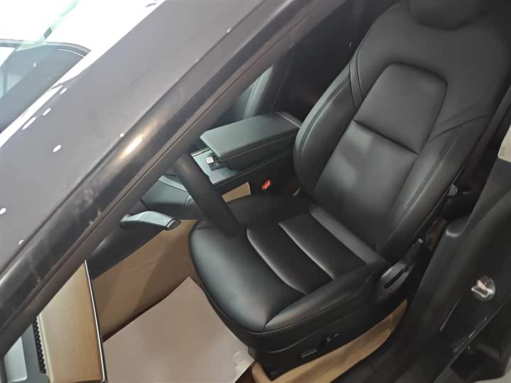 Фото 15 - Tesla Model Y