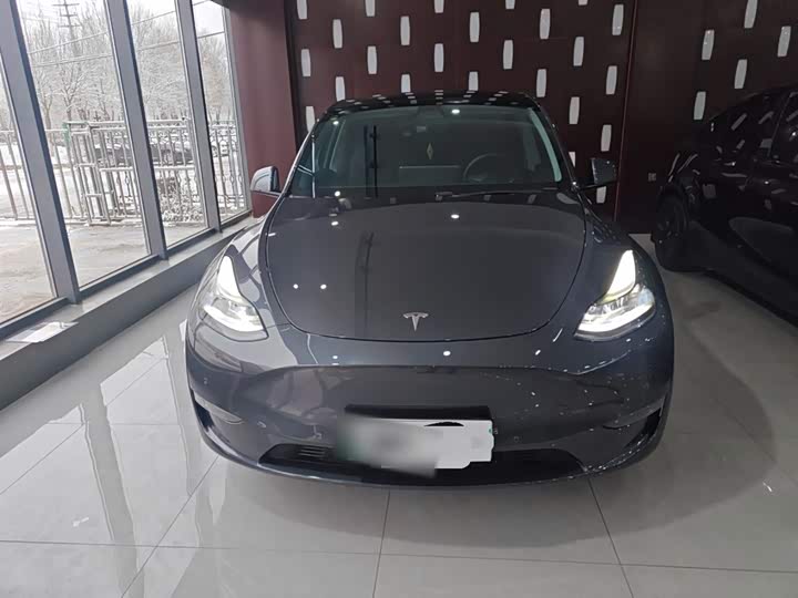 Фото 3 - Tesla Model Y