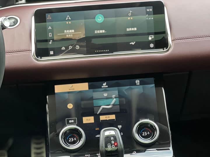 Фото 9 - Land Rover Range Rover Evoque L