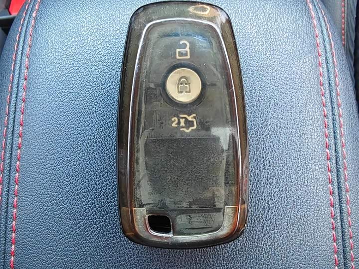 Фото 12 - Ford Focus