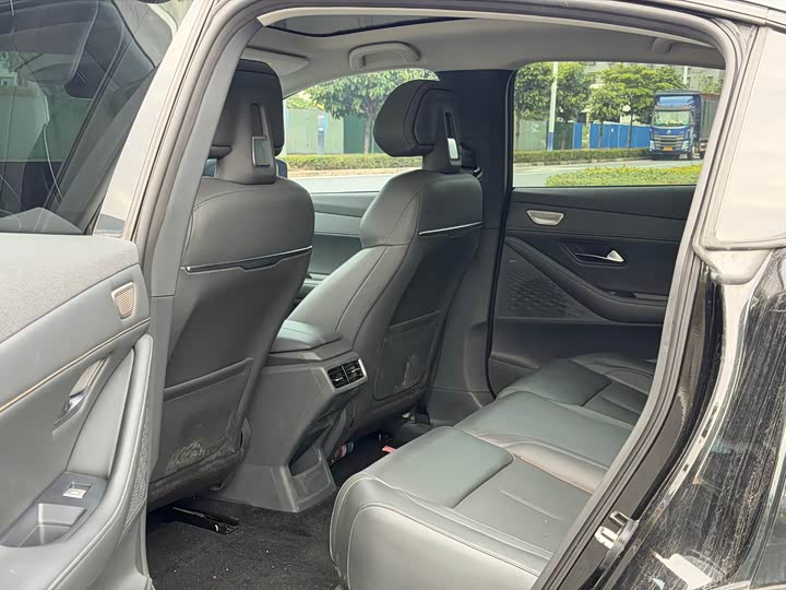 Фото 6 - Changan Deepal SL03