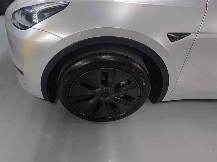 Фото 23 - Tesla Model Y