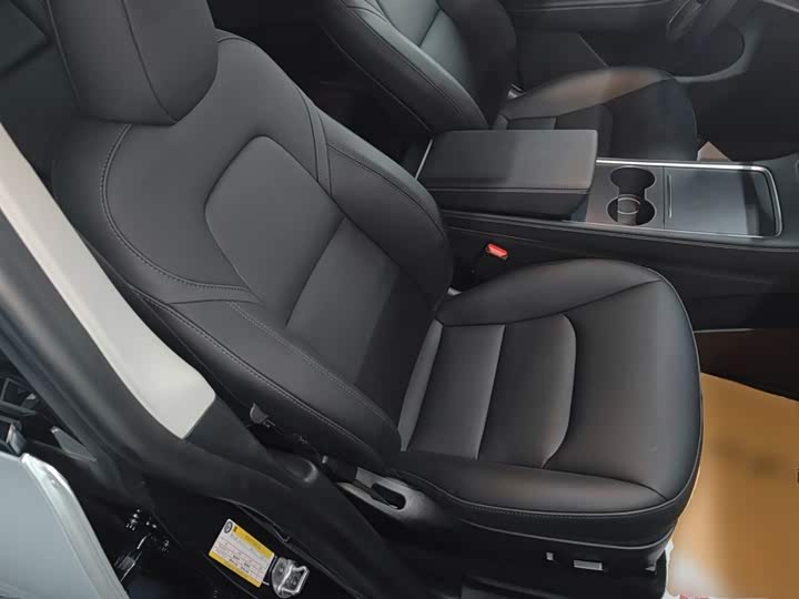 Фото 25 - Tesla Model Y