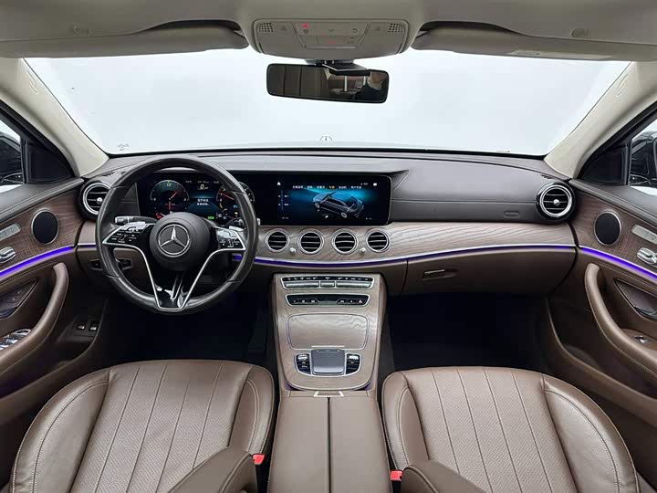 Фото 17 - Mercedes-Benz E-Class Hybrid