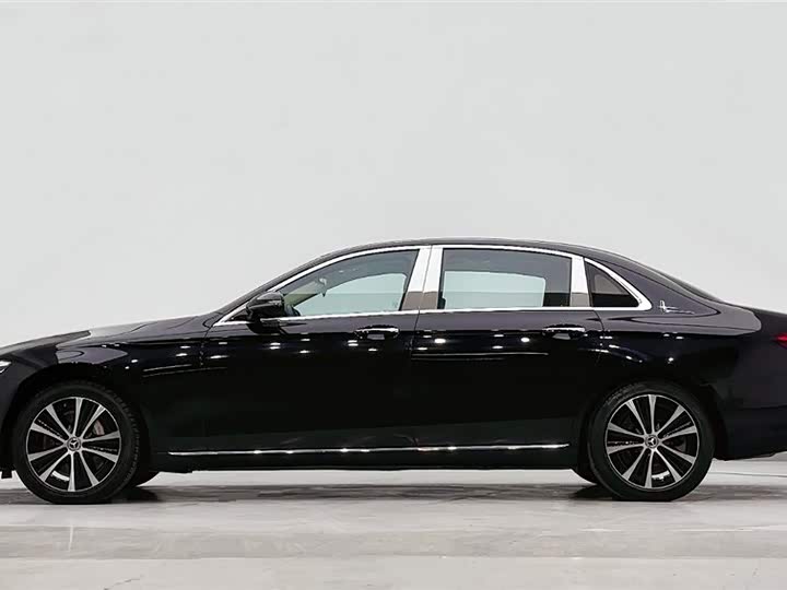 Фото 4 - Mercedes-Benz E-Class Hybrid