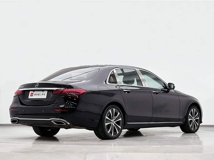 Фото 5 - Mercedes-Benz E-Class Hybrid