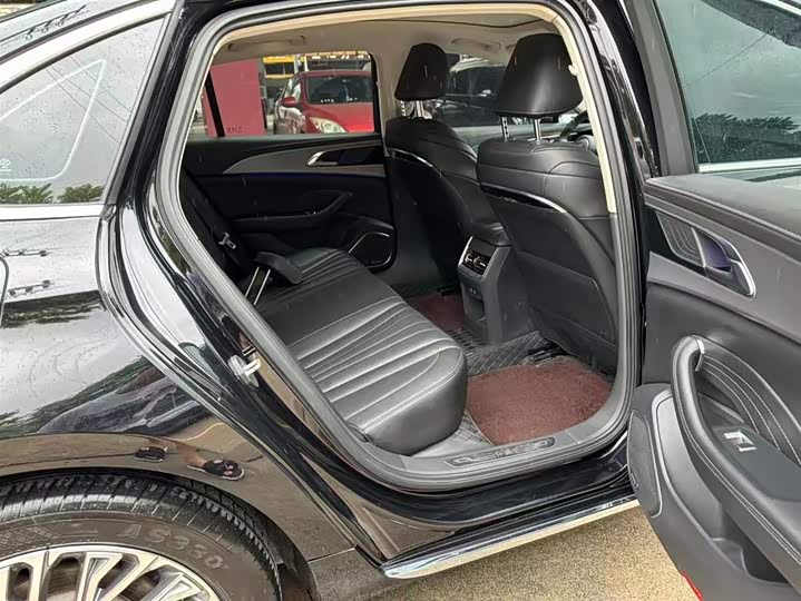 Фото 5 - Hongqi H5