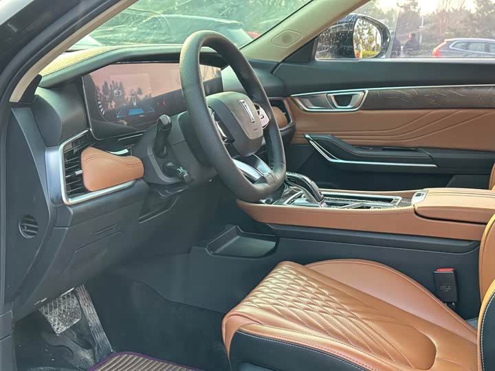 Фото 11 - Bestune T99