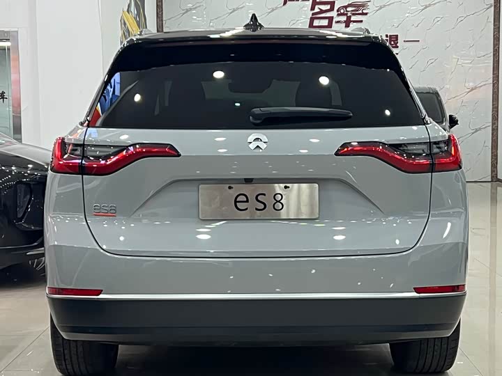 Фото 6 - Nio ES8