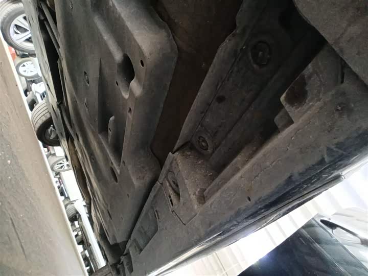 Фото 21 - Toyota Camry