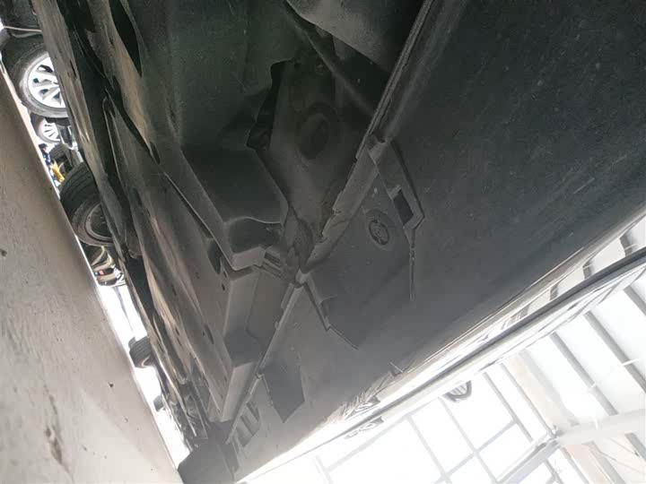 Фото 22 - Toyota Camry