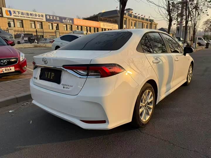 Фото 7 - Toyota Corolla