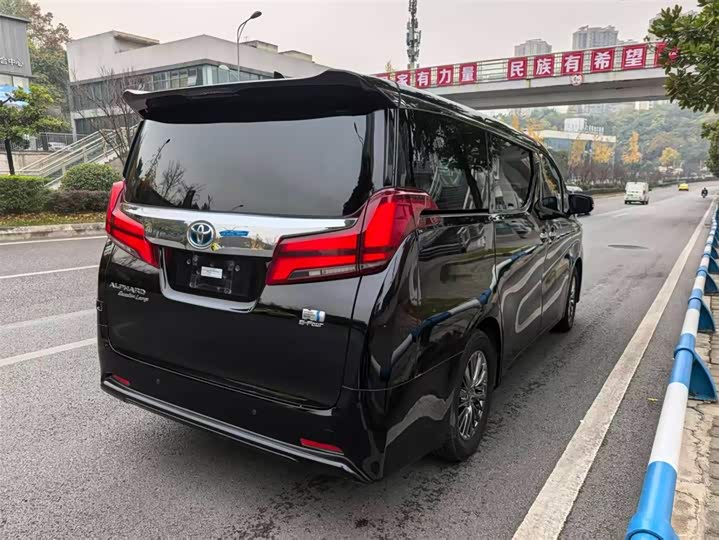 Фото 6 - Toyota Alphard
