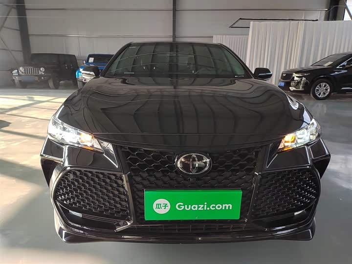 Фото 3 - Toyota Avalon